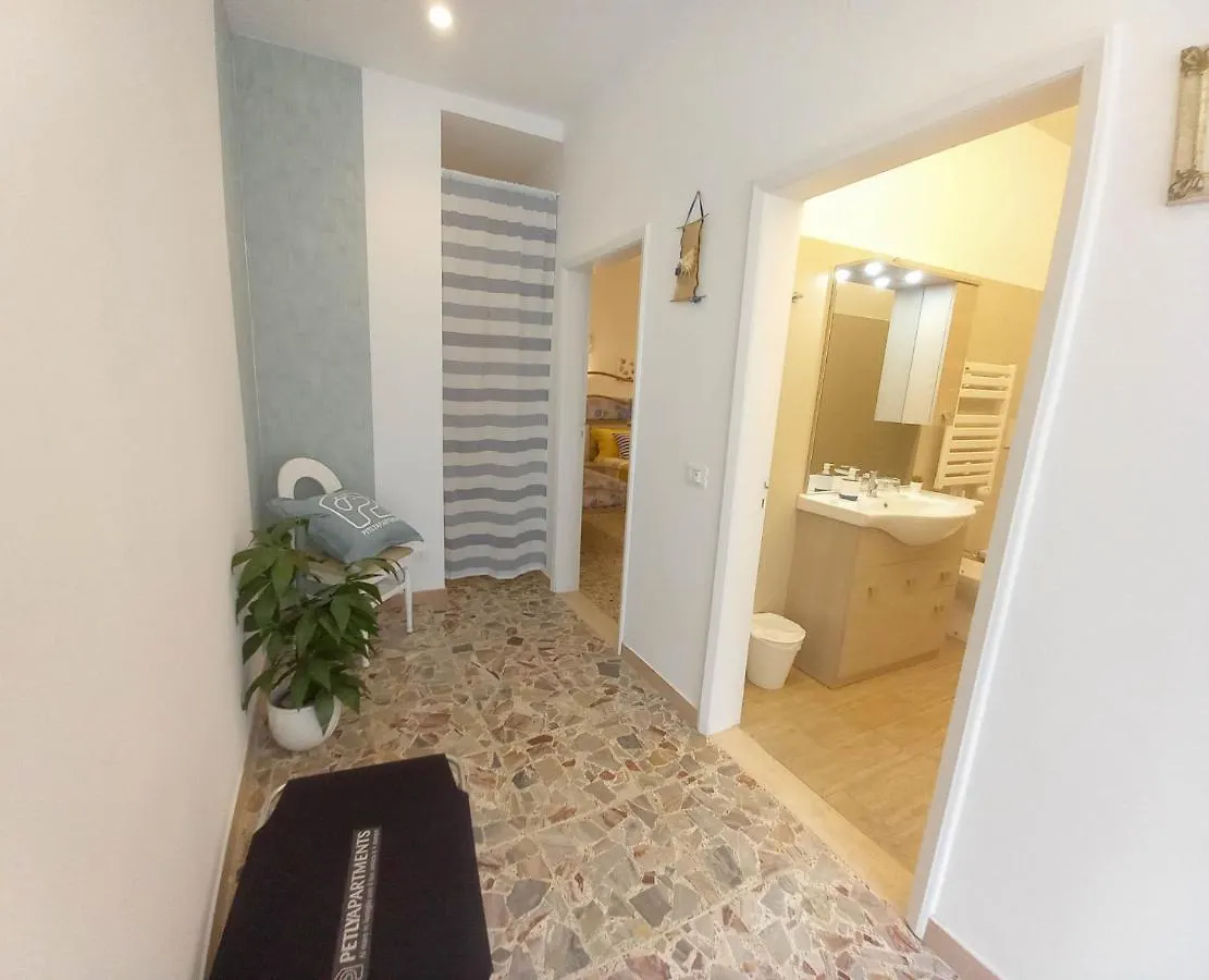 Petlyapartments #12 Bellaria-Igea Marina İtalya